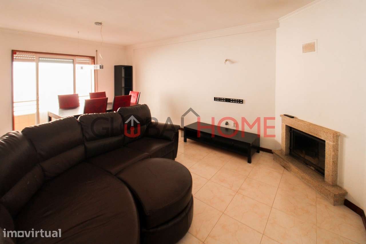 Apartamento T2 no Centro de Rio Tinto - Grande imagem: 2/26