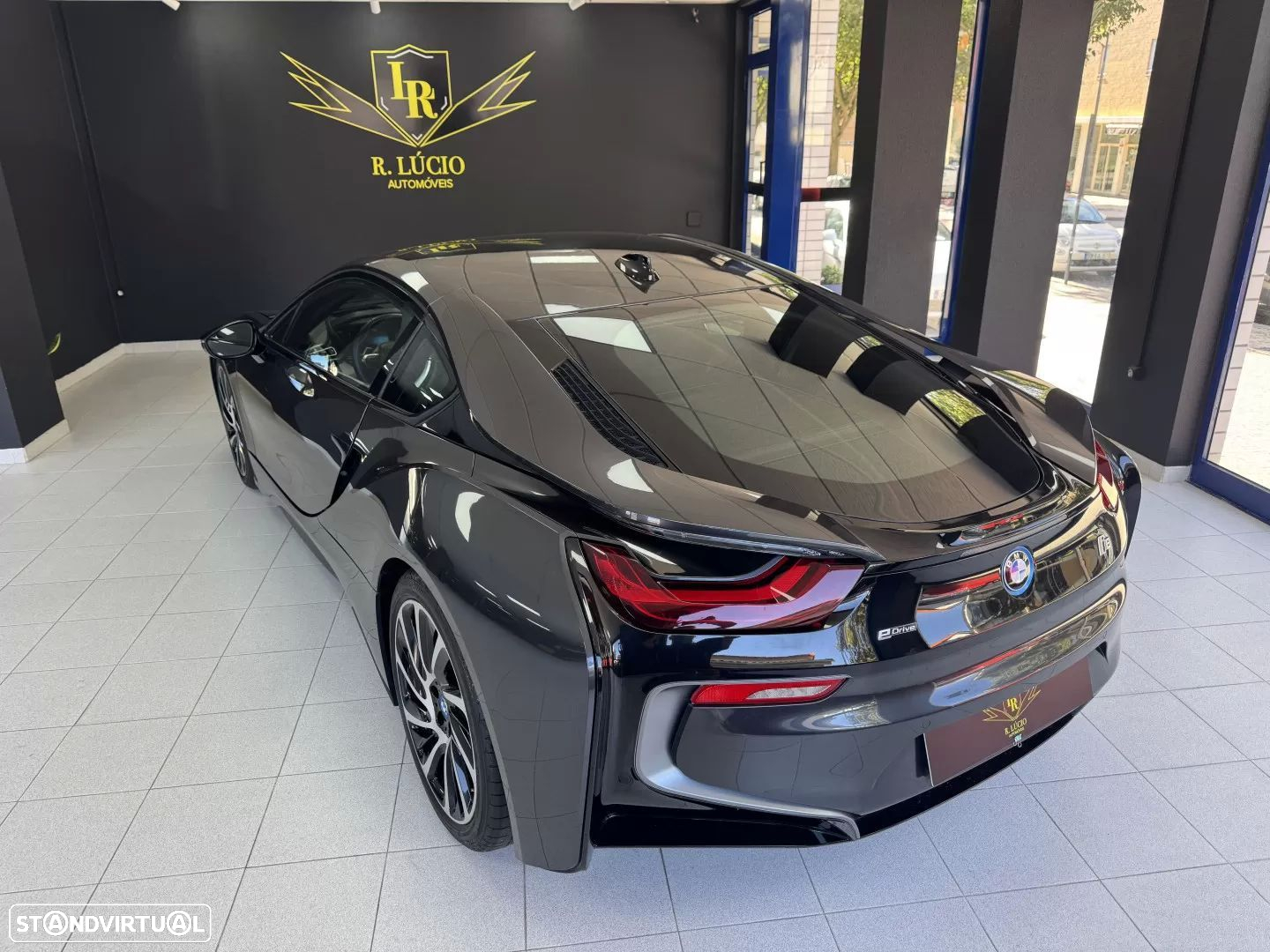 BMW i8 Standard - 24
