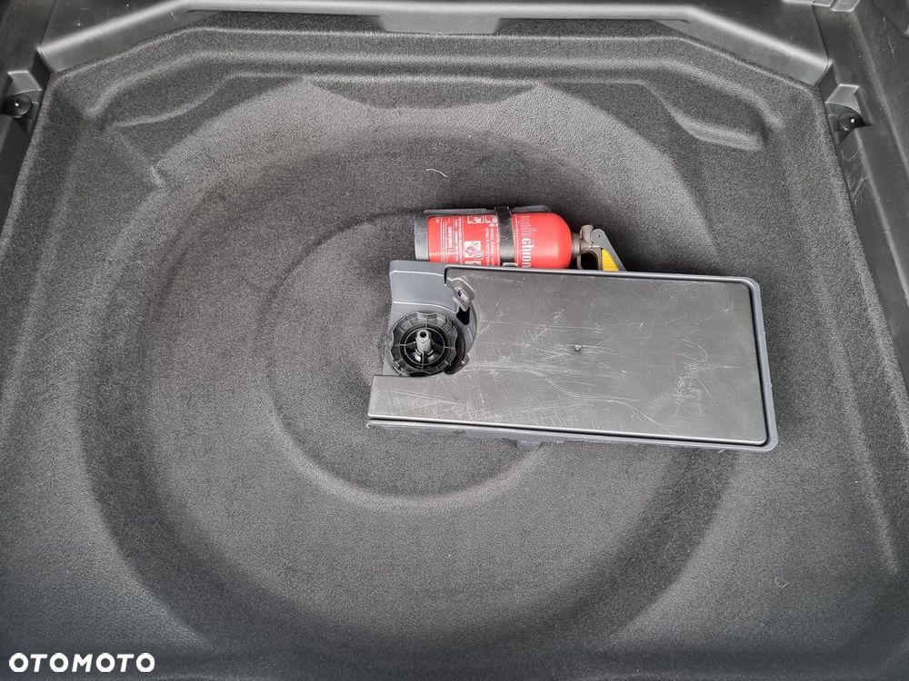 Peugeot 3008 1.2 PureTech Allure Pack S&S EAT8 - 26