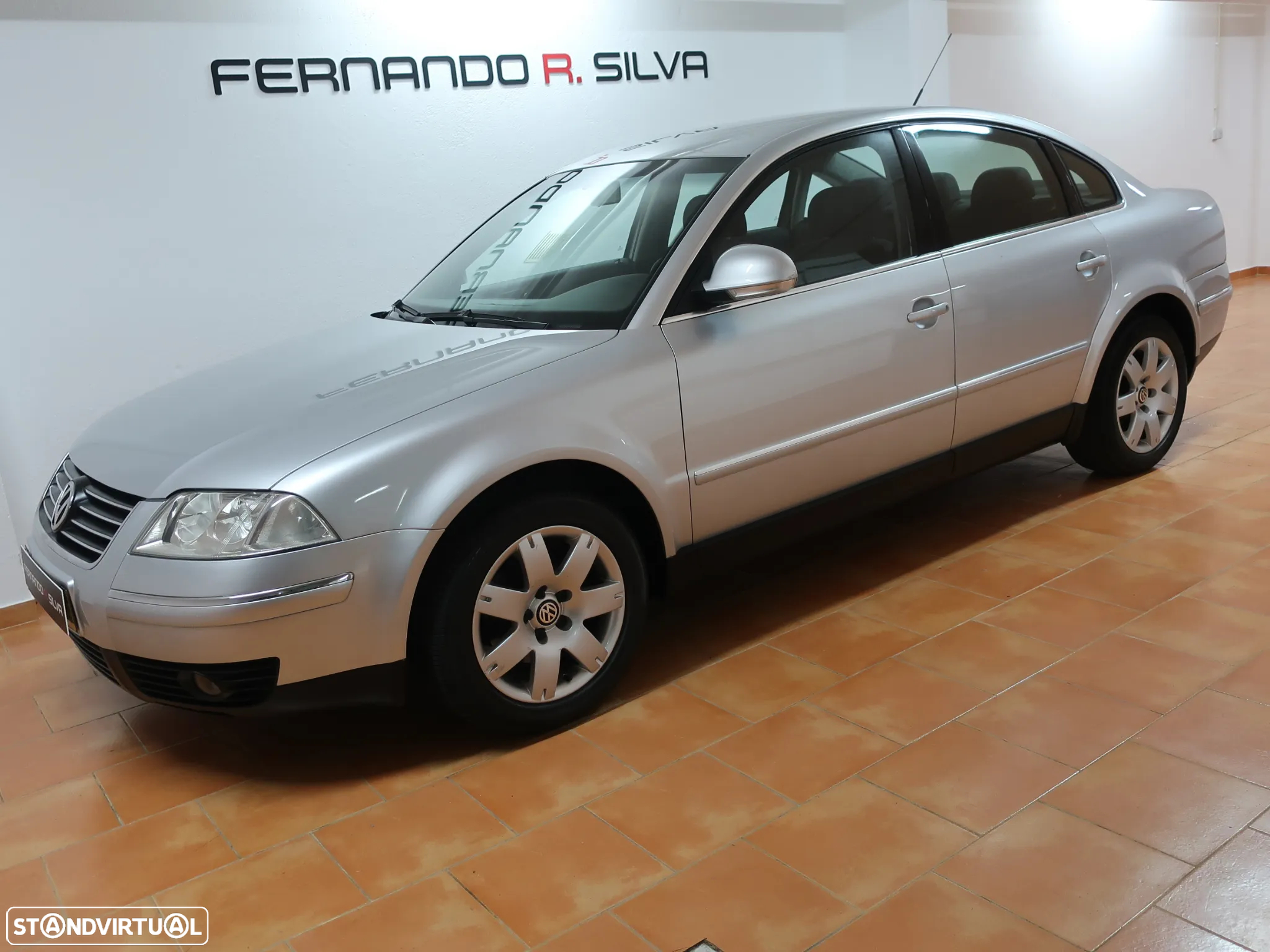 VW Passat 1.9 TDi Trendline - 2