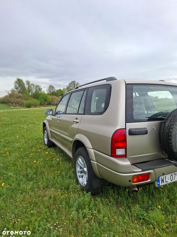 Suzuki Grand Vitara 2.7 V6 - 8