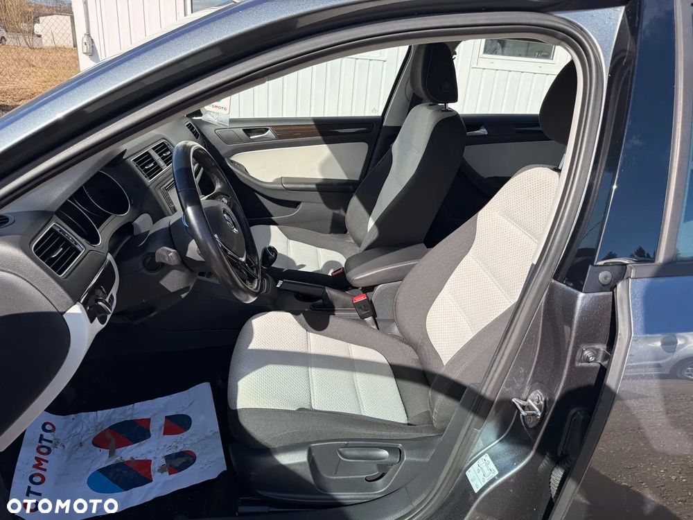 Volkswagen Jetta 2.0 TDI DPF BMT Comfortline - 19