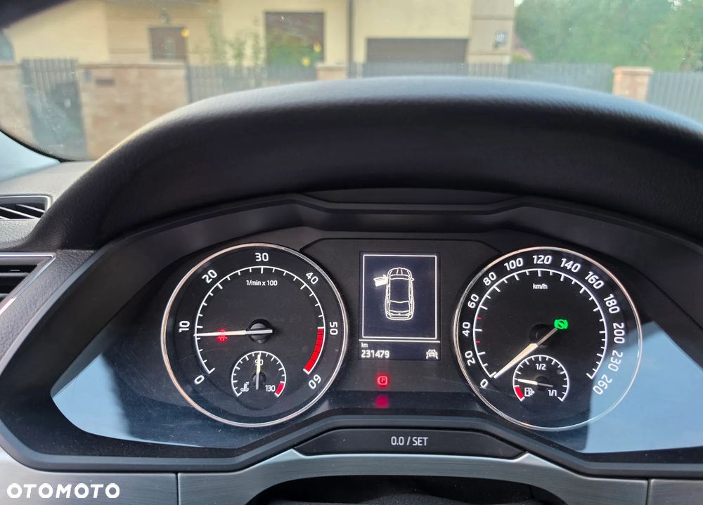 Skoda Superb 2.0 TDI 4x4 DSG Ambition - 13