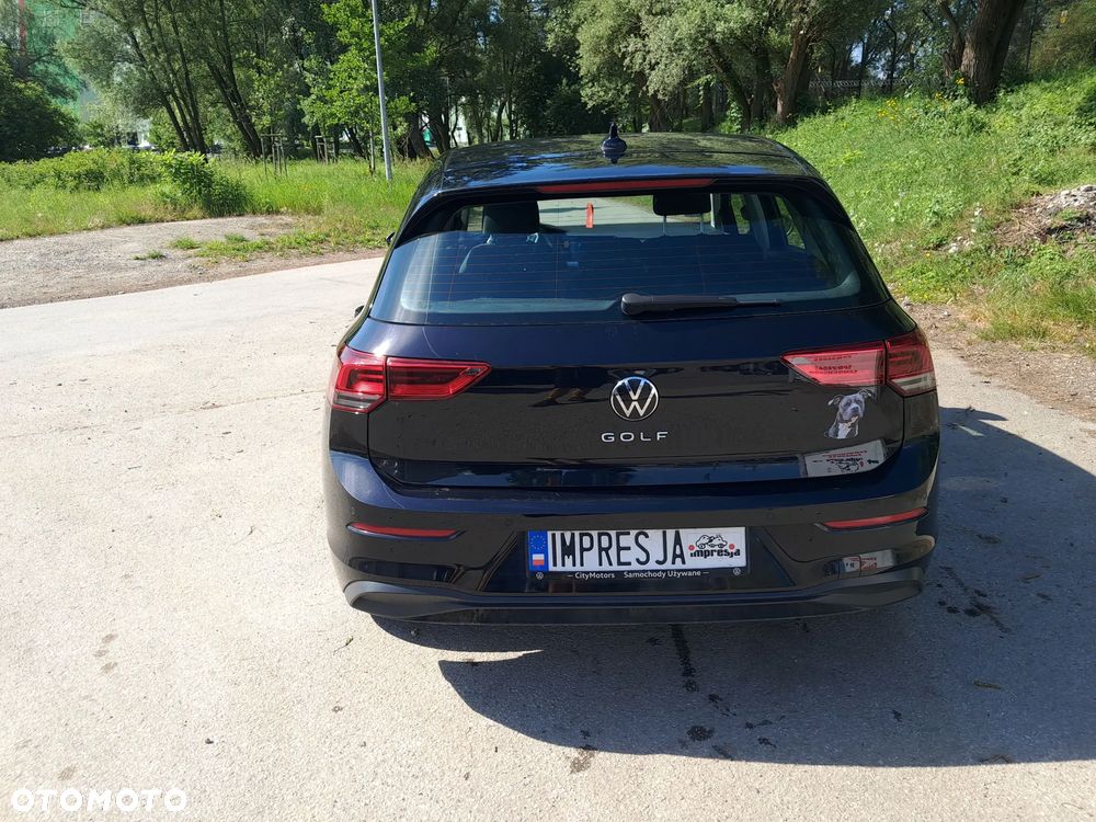 Volkswagen Golf - 11