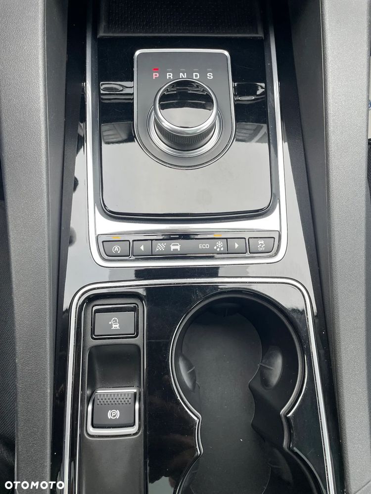 Jaguar F-Pace 20d AWD Prestige - 22
