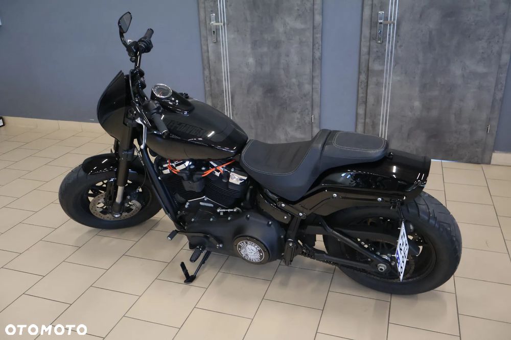 Harley-Davidson Softail Fat Bob - 16