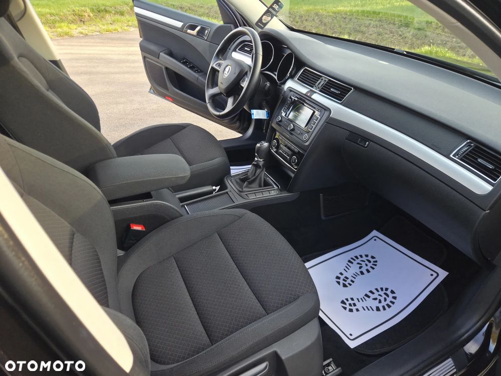 Skoda Superb 1.6 TDI Ambition - 14