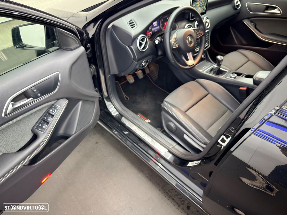Mercedes-Benz A 180 d Urban - 12