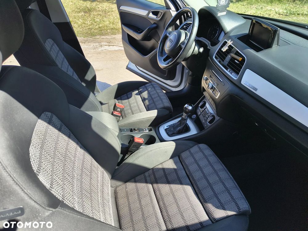 Audi Q3 2.0 TFSI Quattro S tronic sport - 25