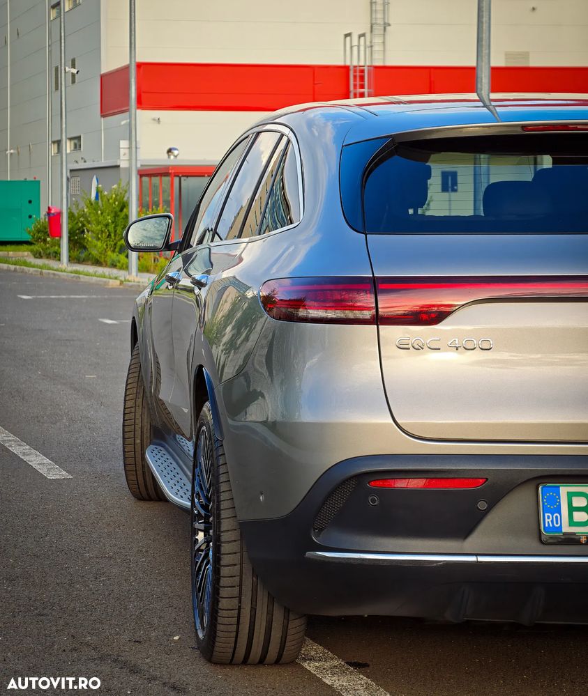 Mercedes-Benz EQC - 9