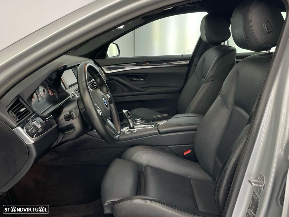 BMW 520 d Auto - 11