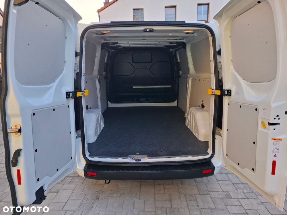 Ford TRANSIT CUSTOM - 14