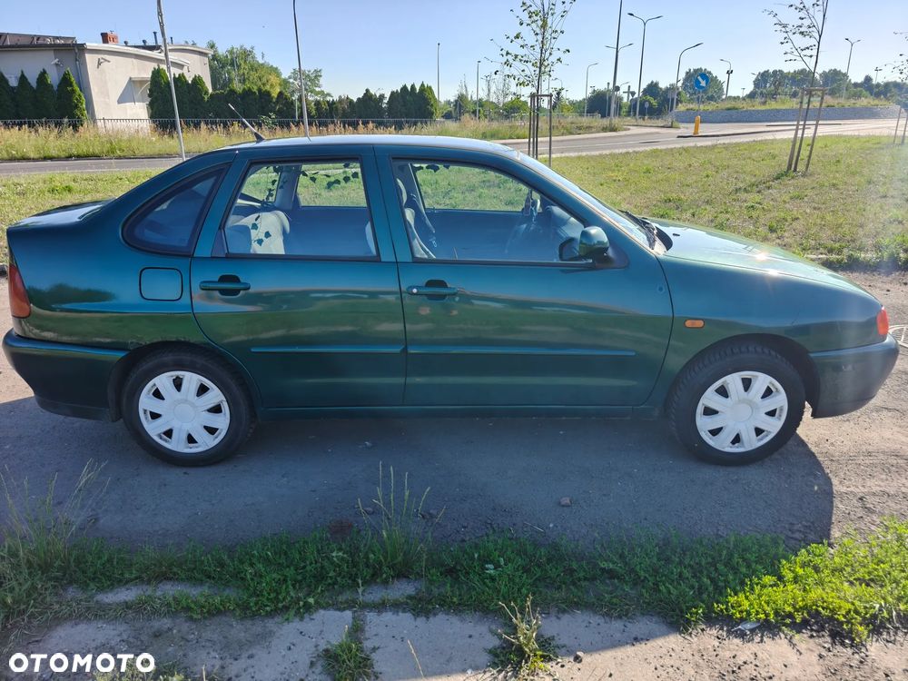 Volkswagen Polo - 6