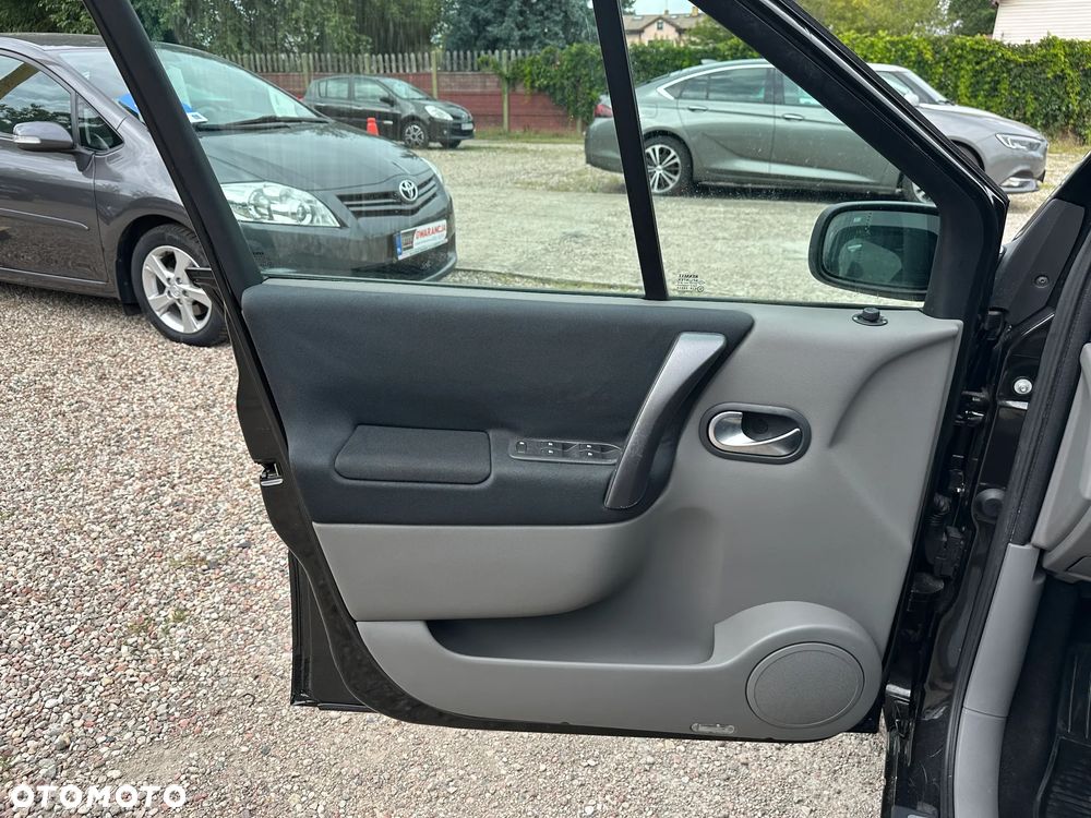 Renault Scenic - 11