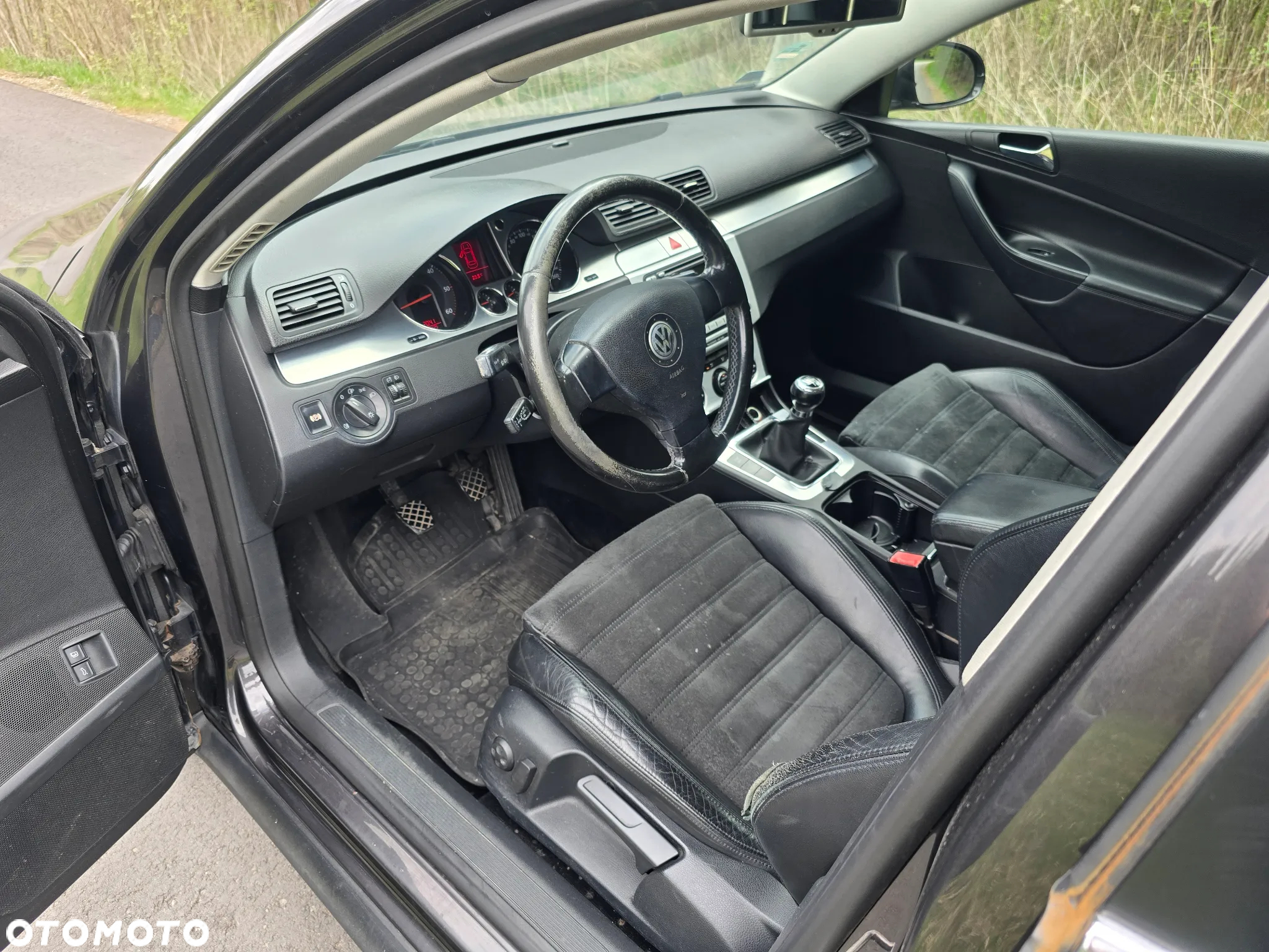 Volkswagen Passat Variant 2.0 TDI BlueMotion Technology Exclusive - 14