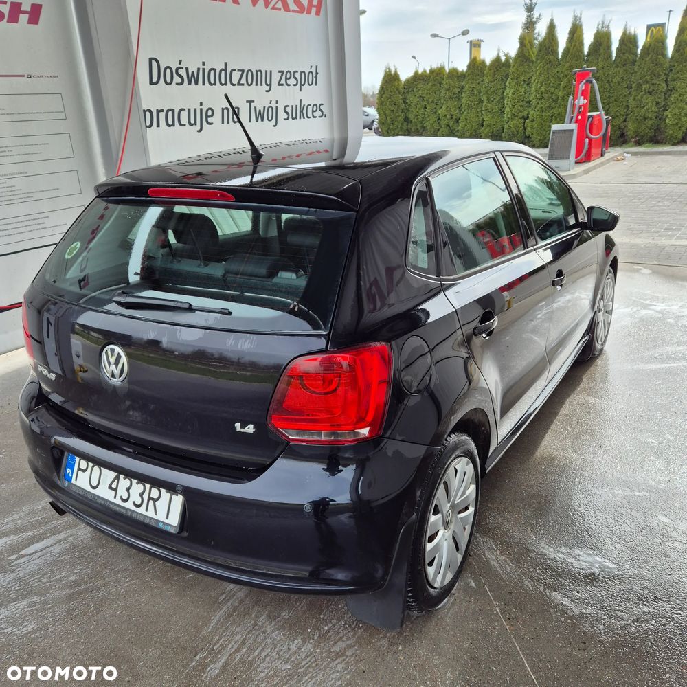 Volkswagen Polo 1.4 16V Comfortline - 1
