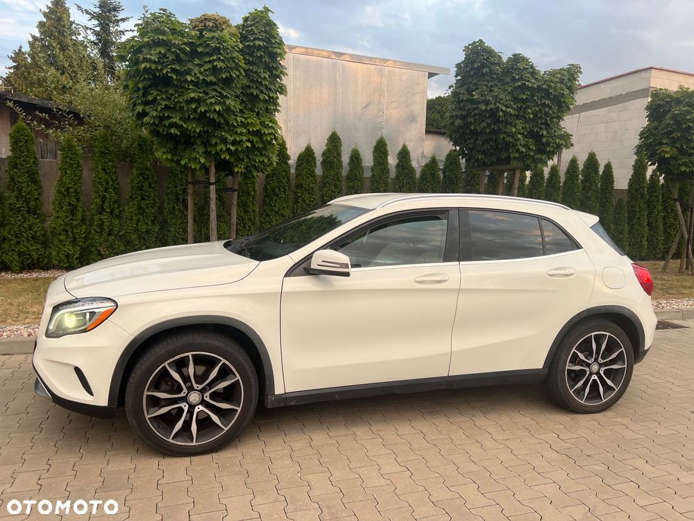 Mercedes-Benz GLA 250 4-Matic - 26