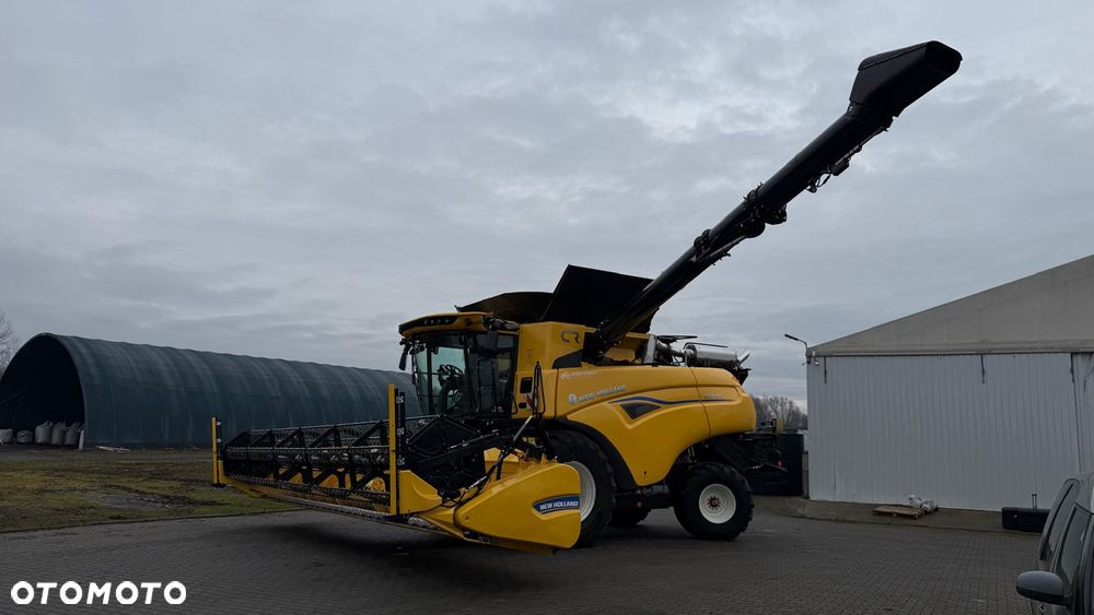New Holland CR9.90 - 2