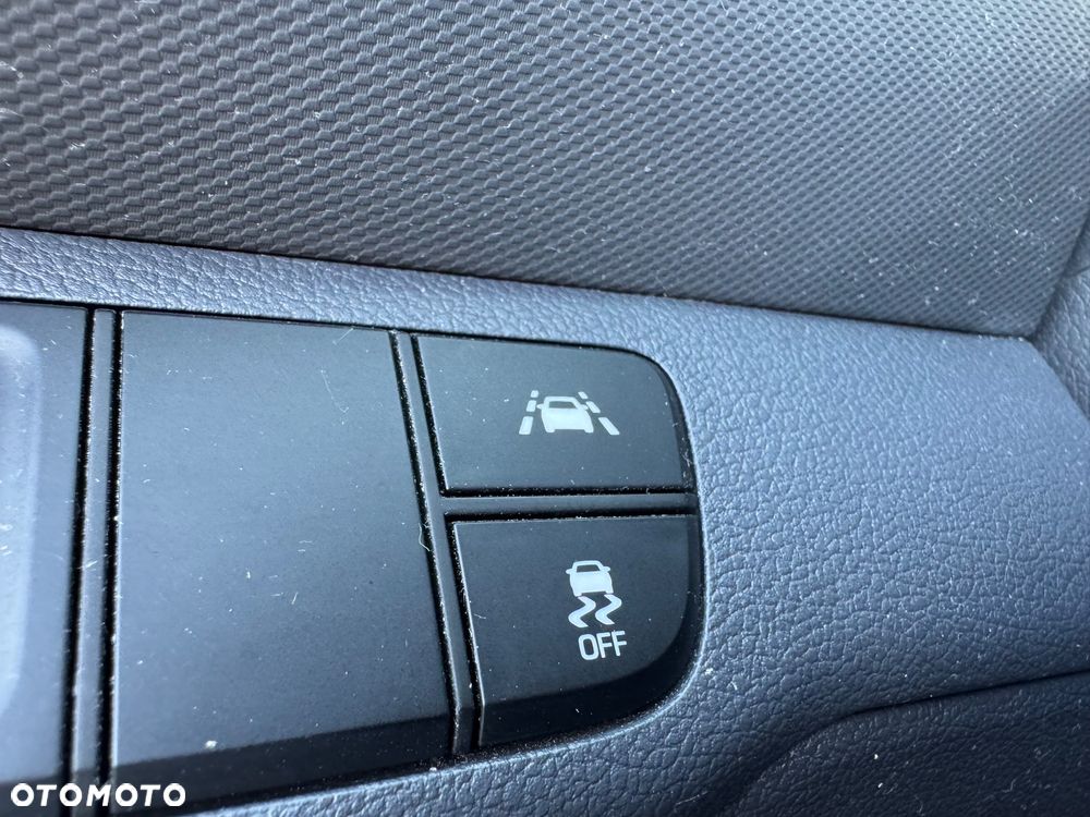 Hyundai IONIQ Premium - 9