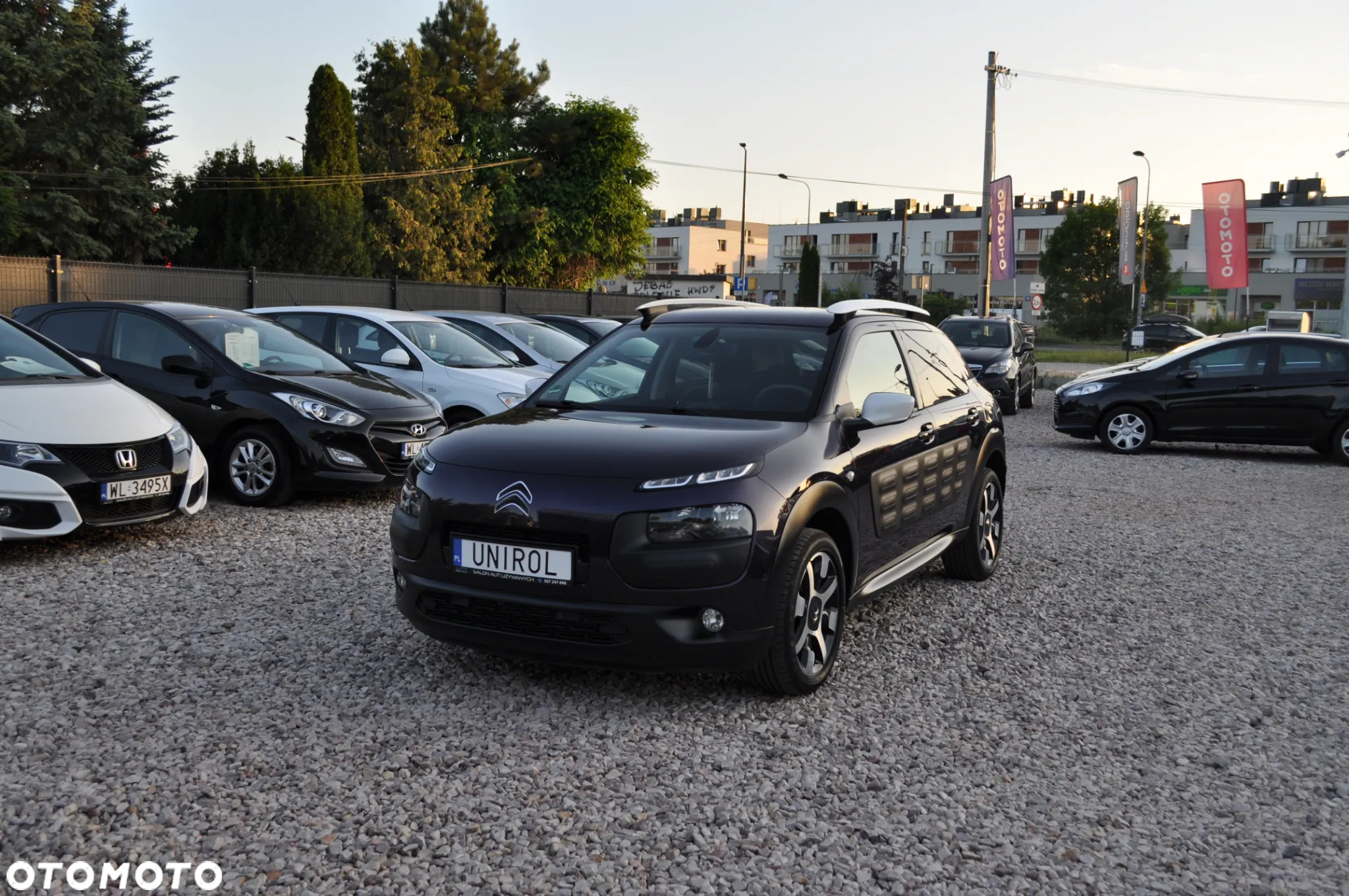 Citroën C4 Cactus 1.2 PureTech Shine S&S - 2