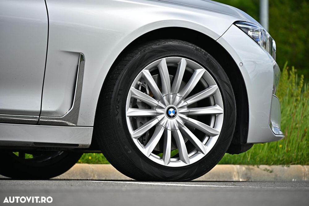 BMW Seria 7 750d xDrive - 36