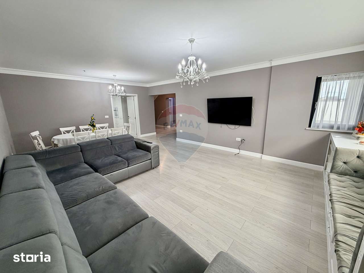 Casă / Vilă cu 5 camere de vânzare în zona Exterior Vest - Imagine principală: 5/20