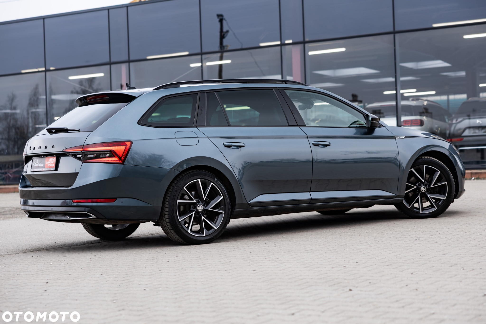 Skoda Superb 2.0 TDI DSG Sportline - 11