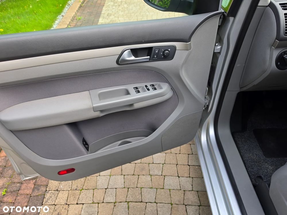Volkswagen Touran 1.4 TSI Cup - 13