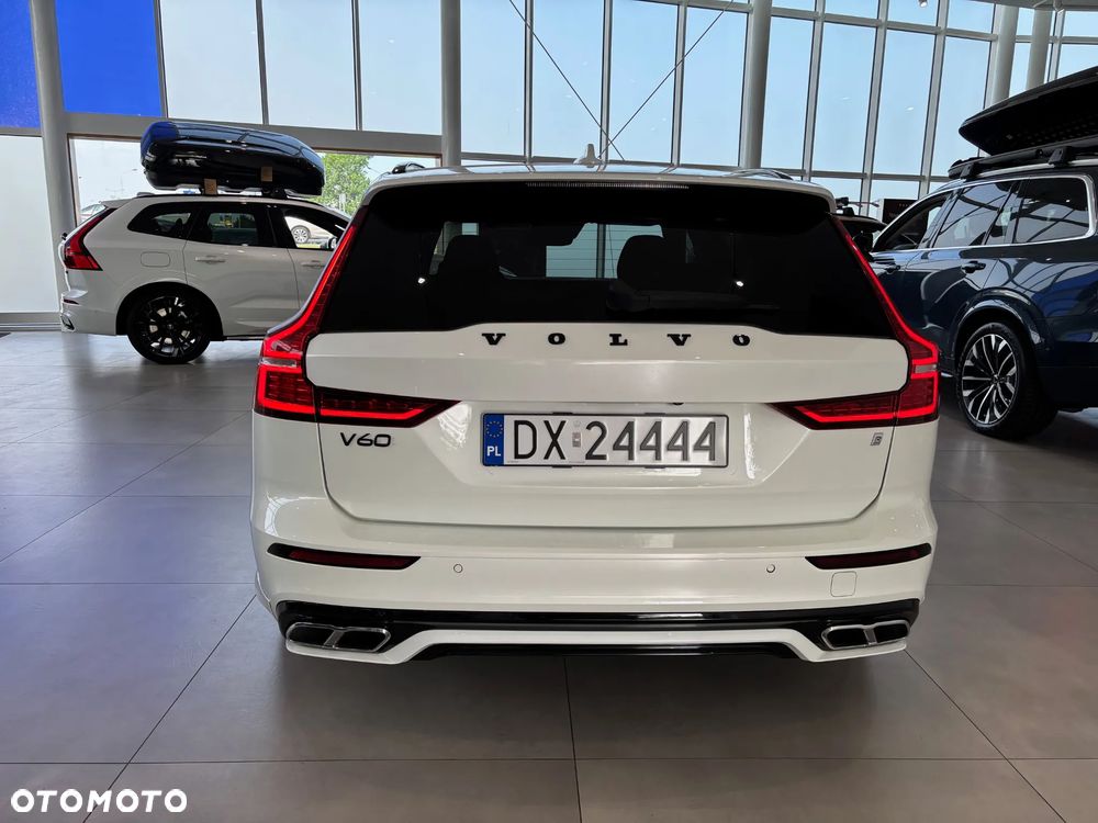Volvo V60 D4 R-Design - 28