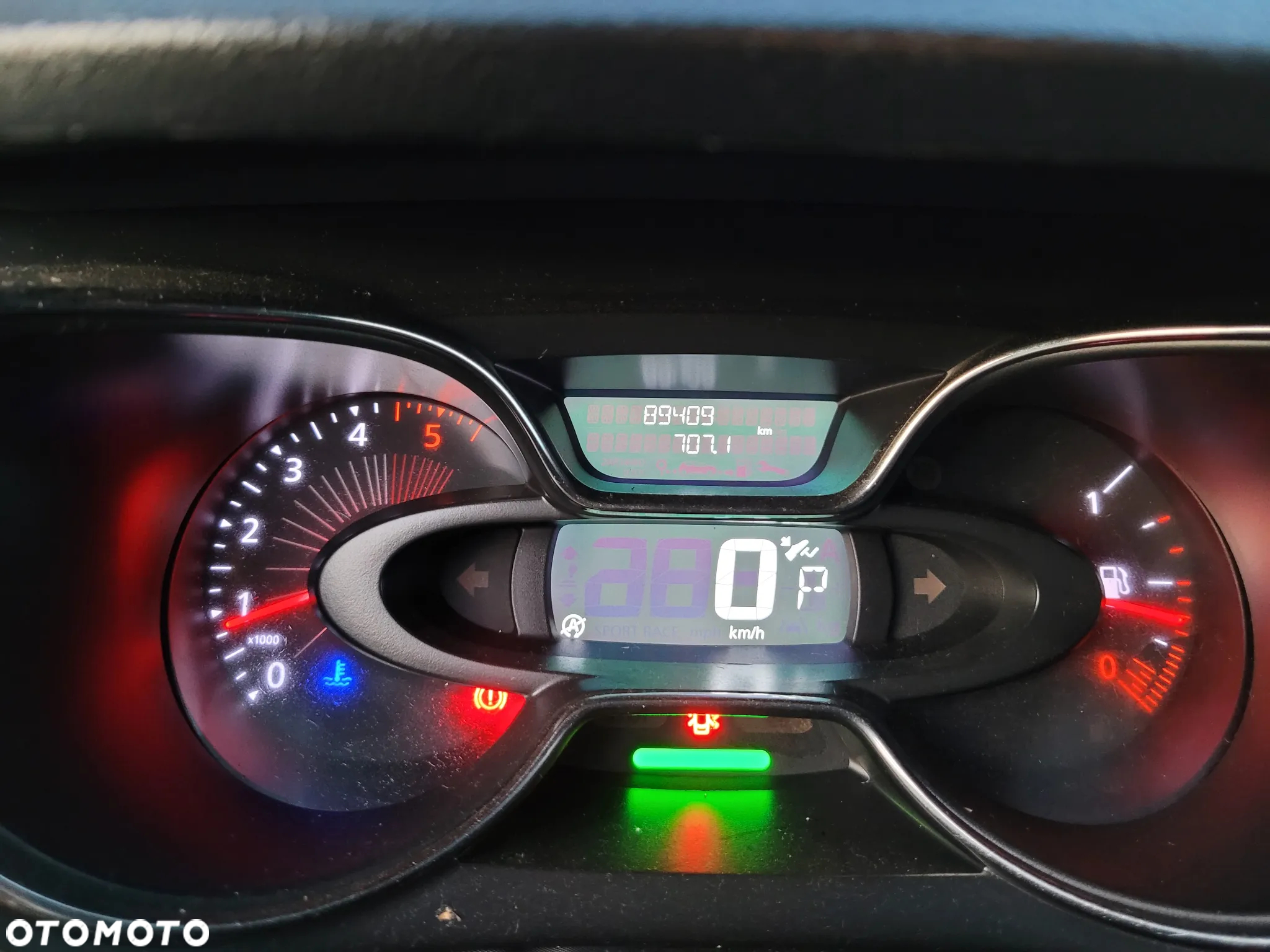 Renault Captur (ENERGY) dCi 90 EDC INTENS - 7