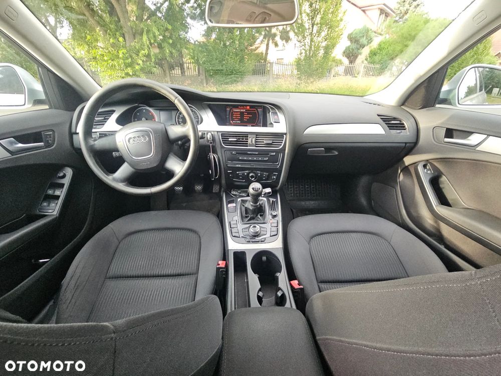 Audi A4 Avant 2.0 TDI - 11