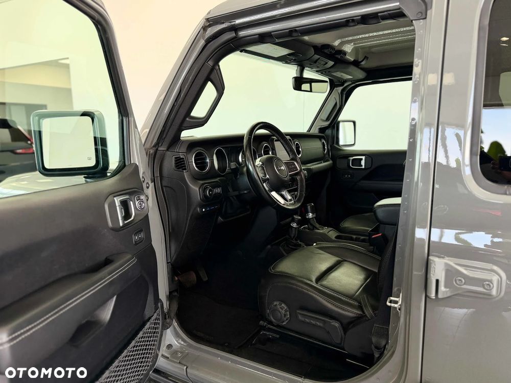 Jeep Wrangler - 6