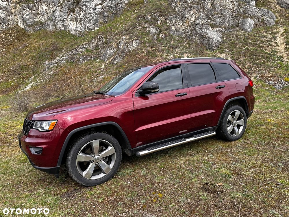 Jeep Grand Cherokee - 22