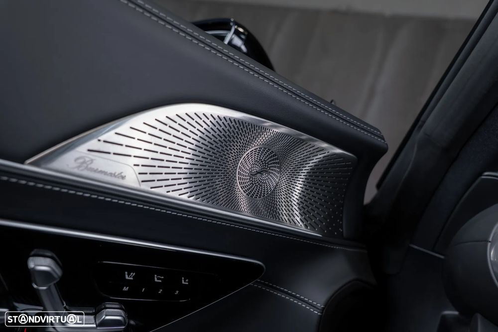 Mercedes-Benz SL 63 AMG 4Matic+ - 35