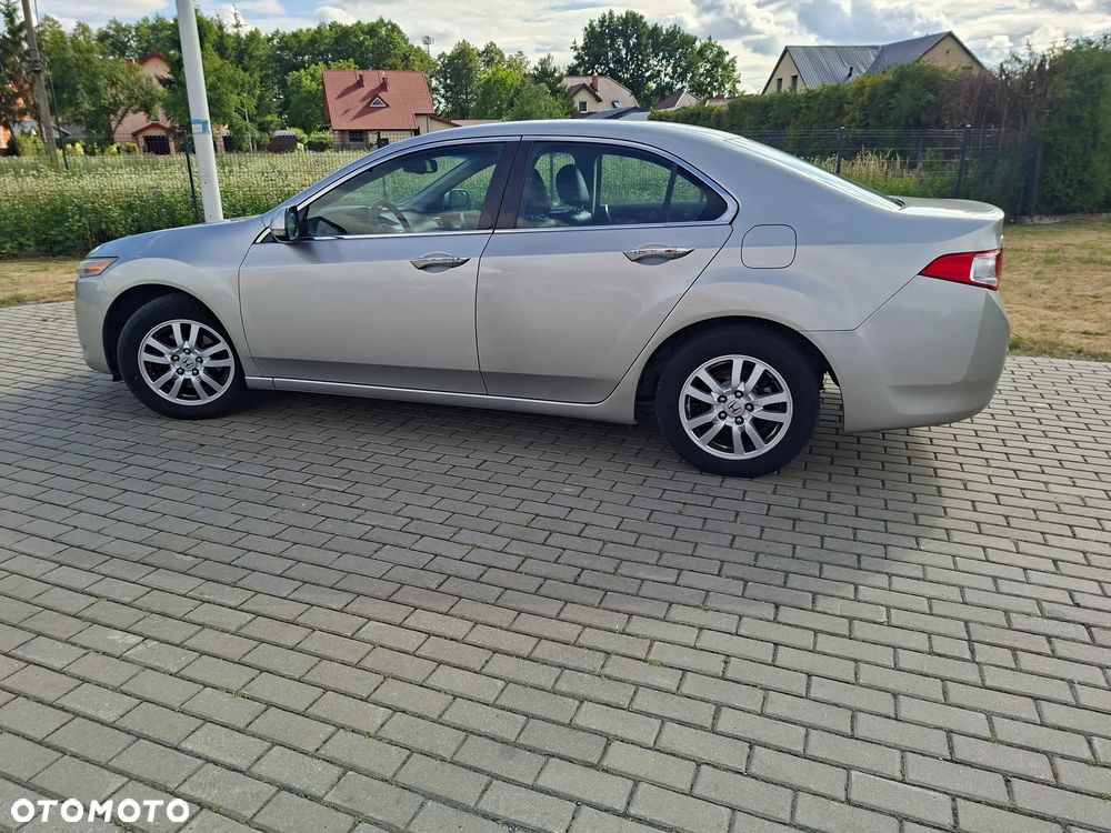 Honda Accord 2.0 Executive - 13