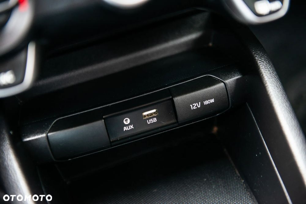 Kia Rio 1.2 Attract - 36