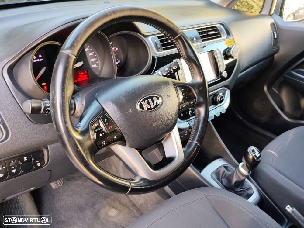 Kia Rio 1.1 CRDi More - 21