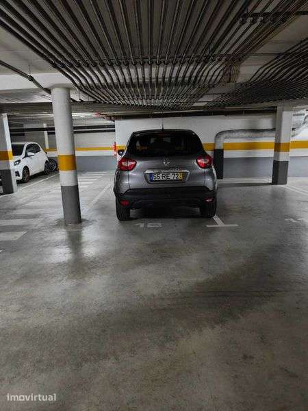 lugar de garagem na Cruz Quebrada para arrendar - Grande imagem: 3/5
