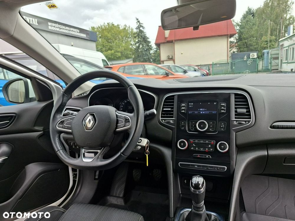 Renault Megane 1.6 SCe Zen - 17