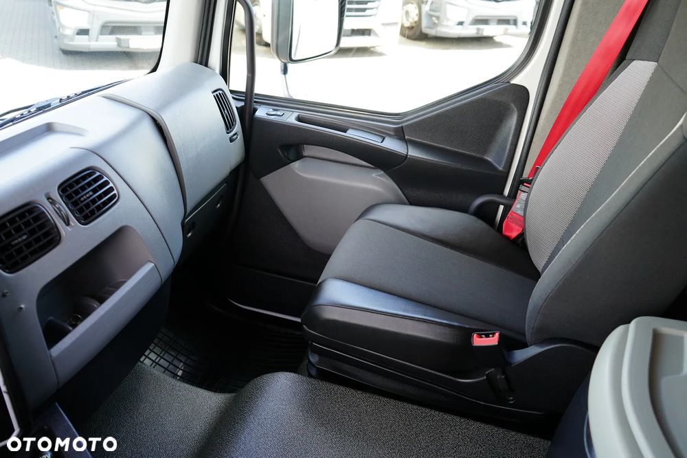 Renault D 16 / 250 / ACC / EURO 6 / KONTENER + WINDA / ŁAD. 7730 KG / 18 PALET - 40