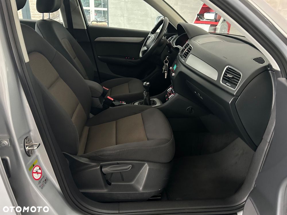 Audi Q3 2.0 TDI Design - 27