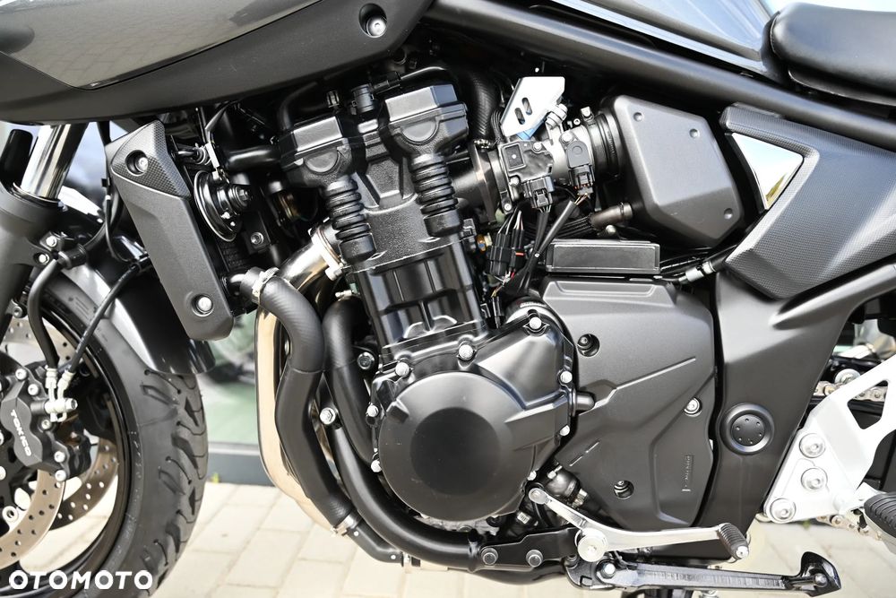 Suzuki Bandit - 10