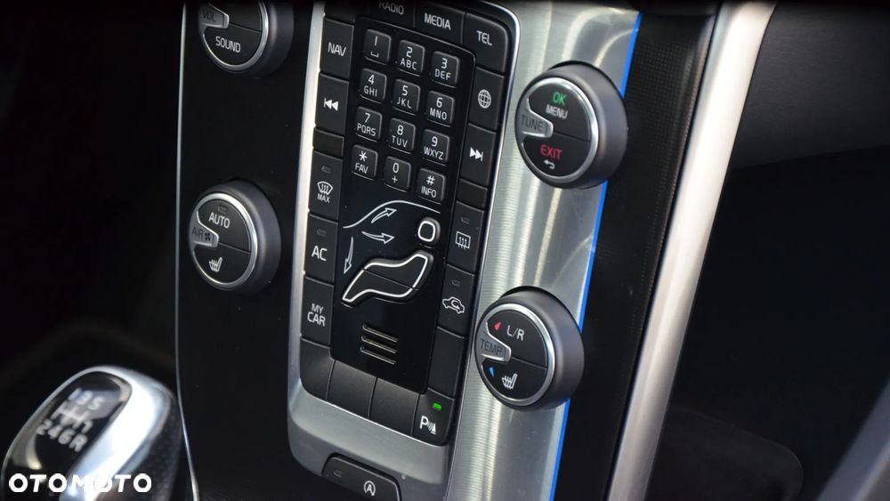 Volvo V40 D2 Drive-E R-Design Kinetic - 22