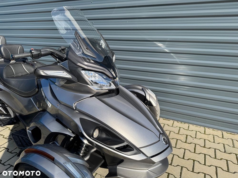 Can-Am Spyder - 9