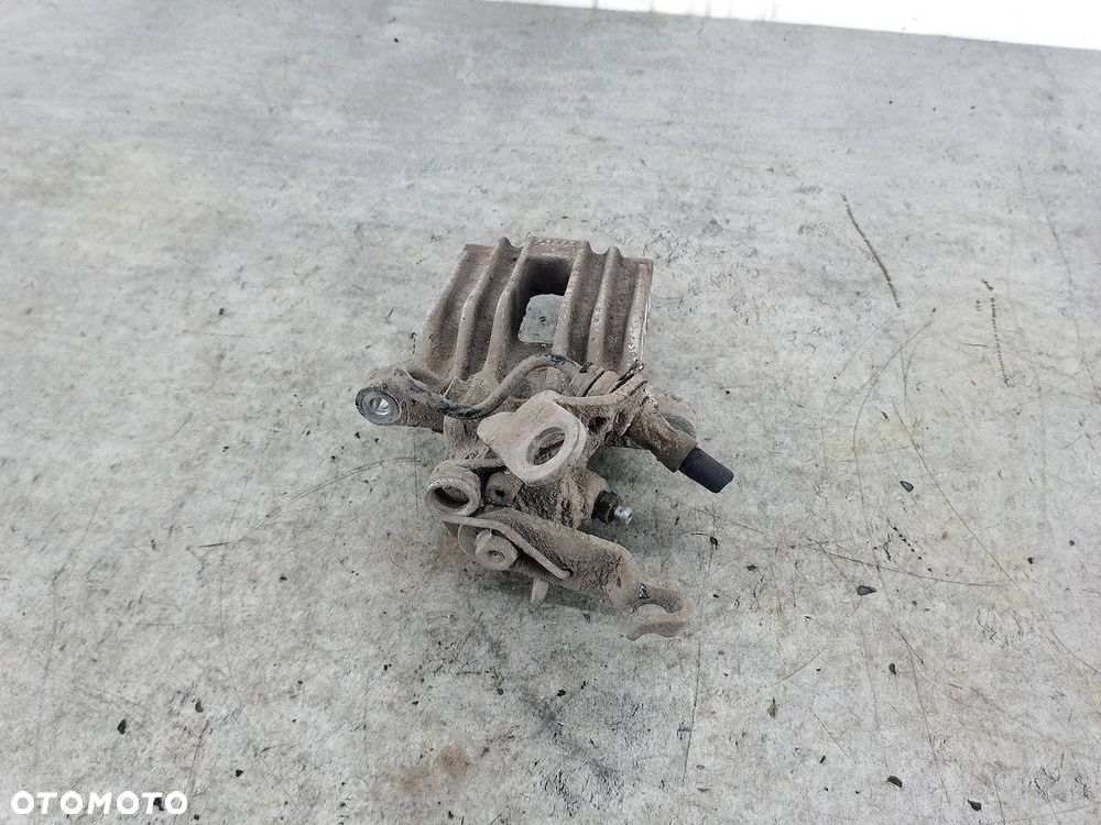 ZACISK HAMULCOWY PRAWY TYŁ VW GOLF V TRW 1.9 TDI - 3