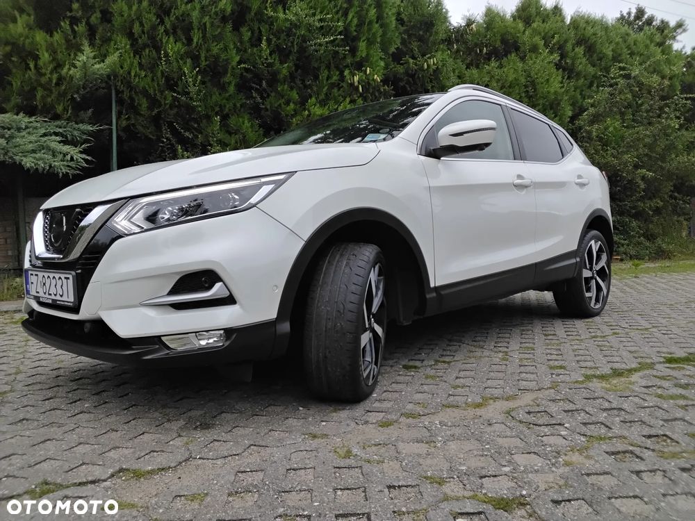 Nissan Qashqai 1.6 DCi 4x4 Tekna+ - 2