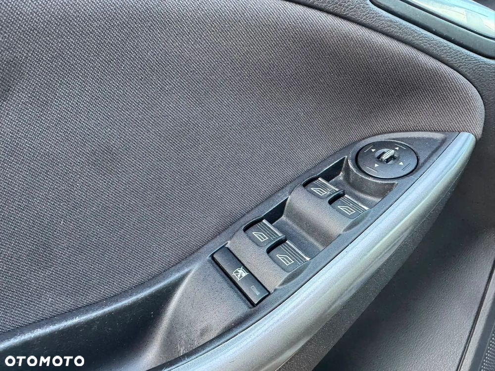 Ford Focus 1.0 EcoBoost Trend - 19