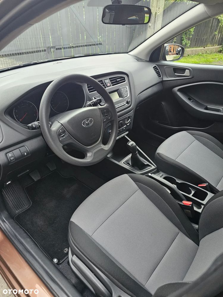 Hyundai i20 1.2 Fresh - 10