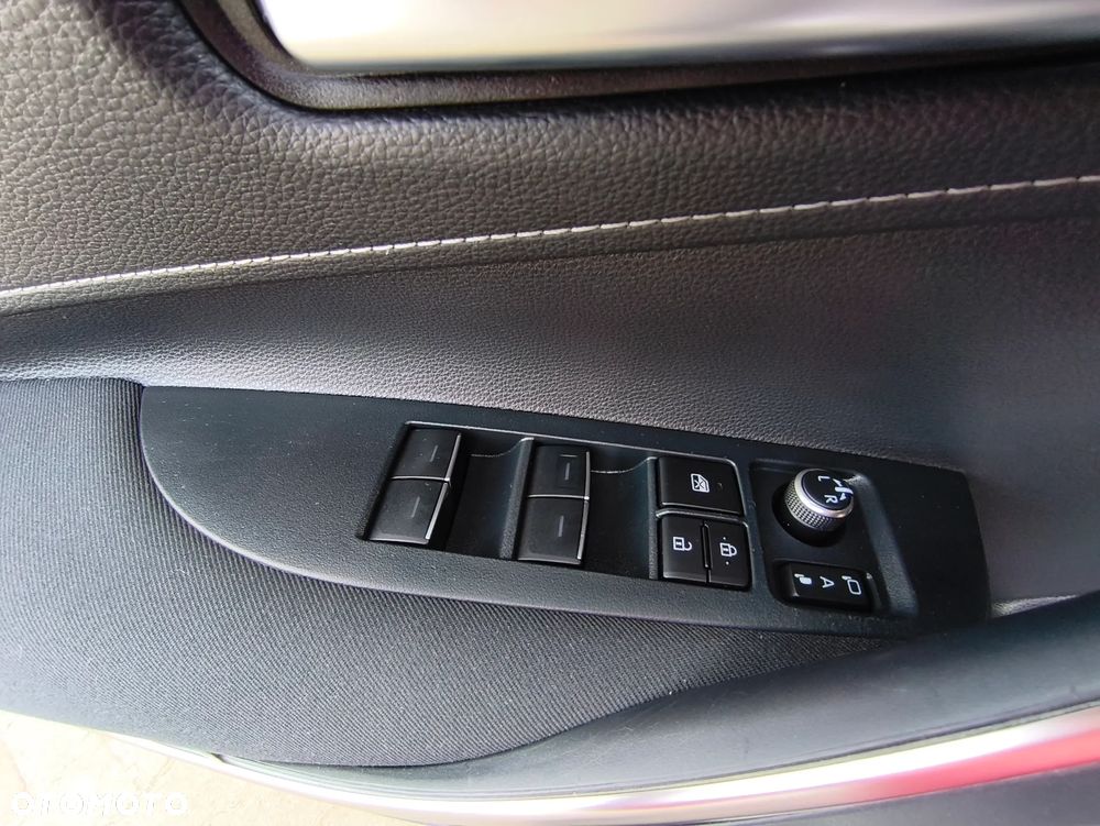 Toyota Corolla 1.2 Turbo Team Deutschland - 23