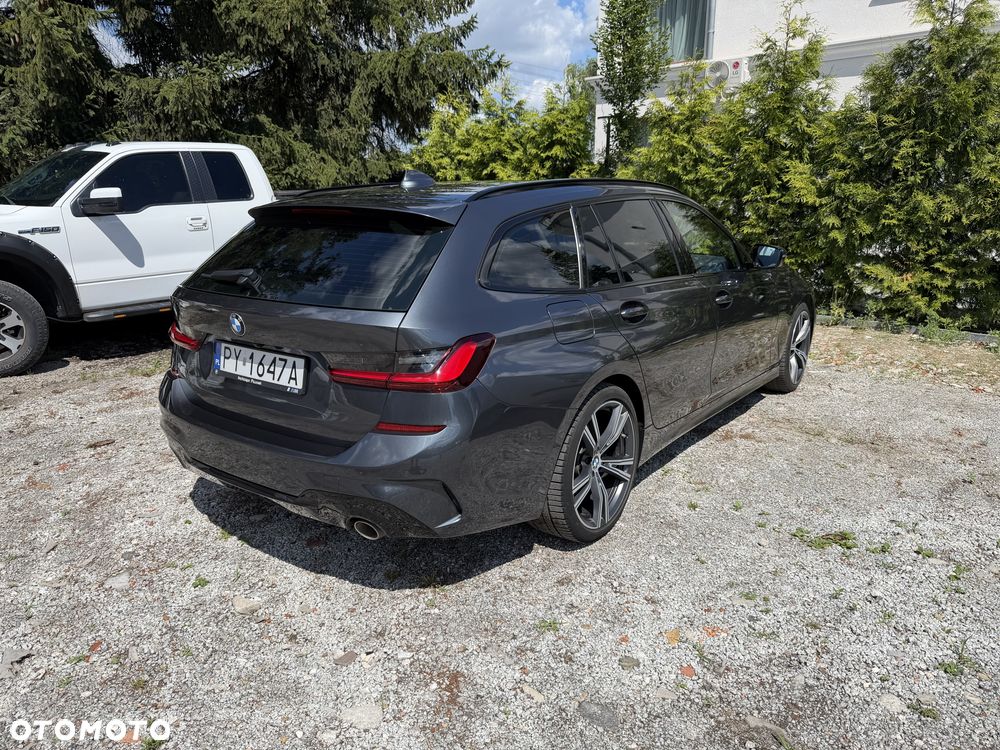 BMW Seria 3 318d mHEV - 5